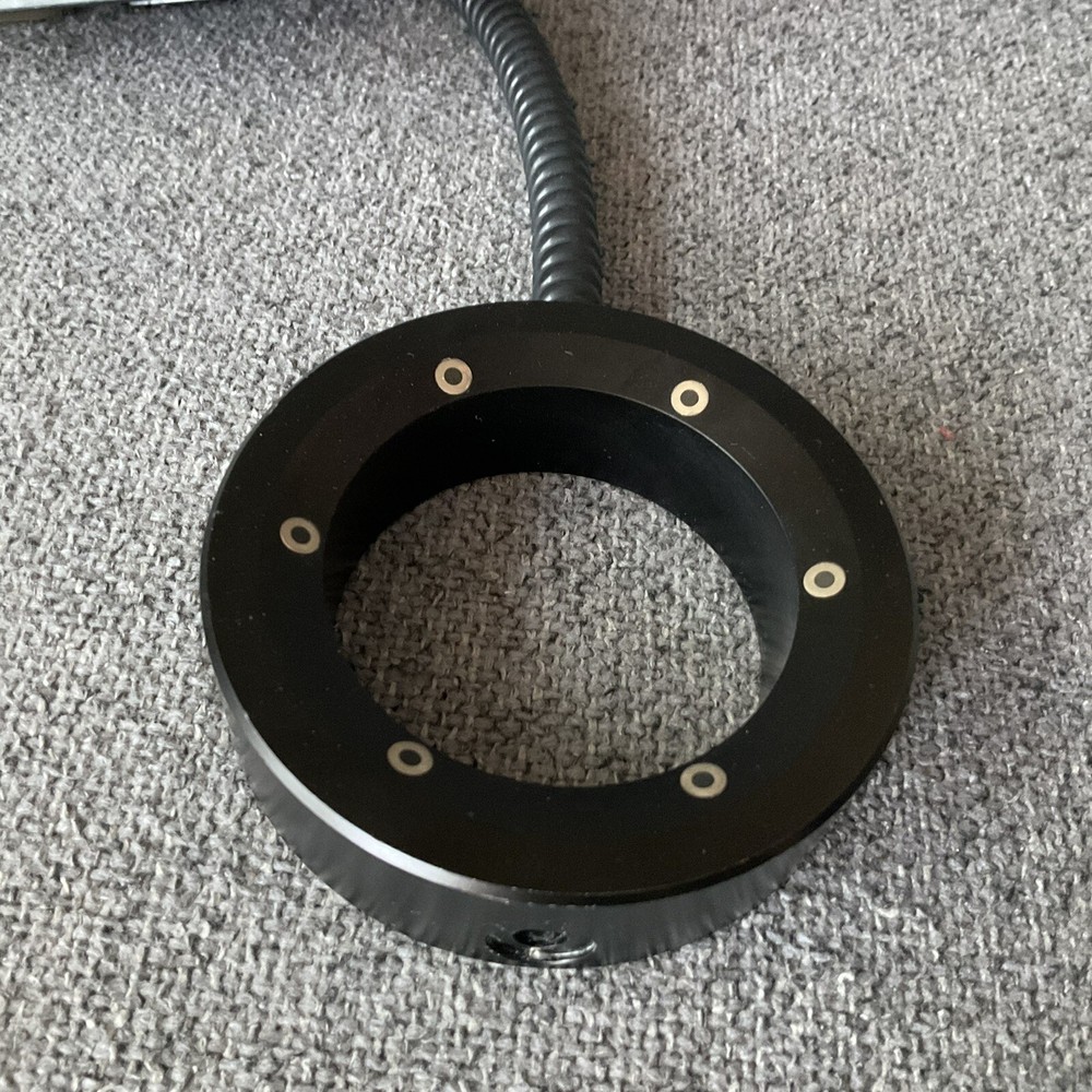 Leica Microsystems Leica L2 Cross Line Halogen Cold Light Source