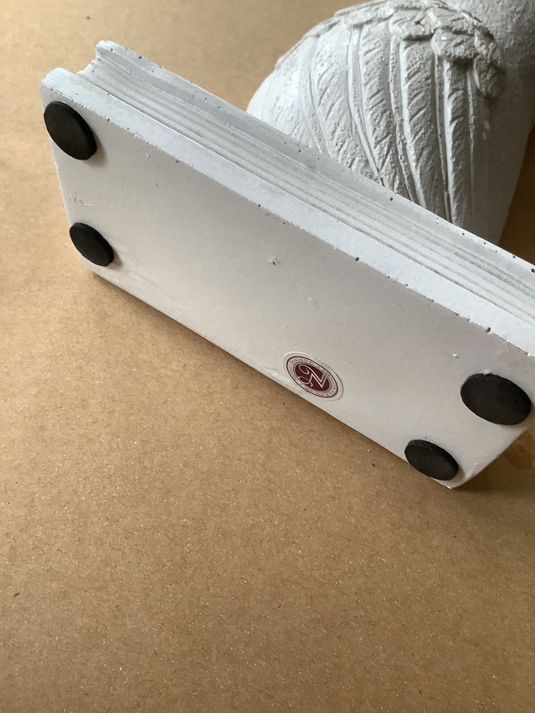 White Resin Owl Book End Or Ends. APPEALING