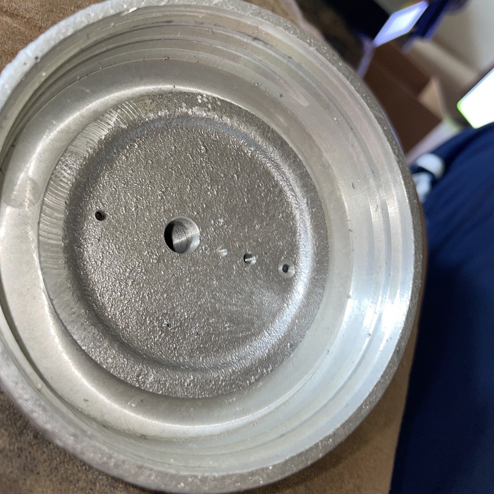 Binks Model 80 225 2 Quart Cup screw on li￼d.