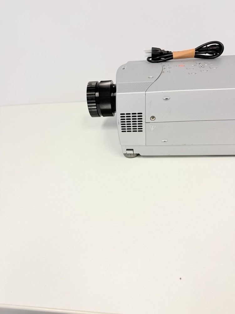 Sanyo Projector Pro XtraX Multiverse Model # PLC-XP46L W/ Lens Tested