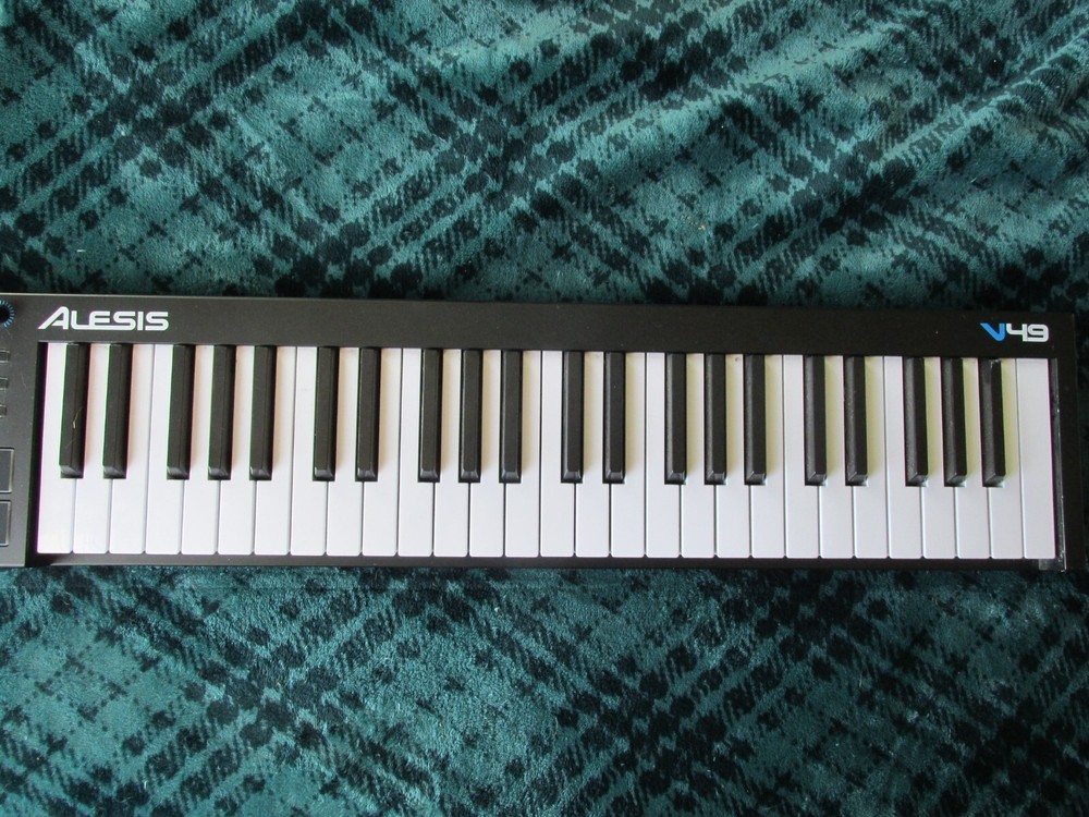 ALESIS 49-Key USB MIDI Keyboard Controller (V49MKII)