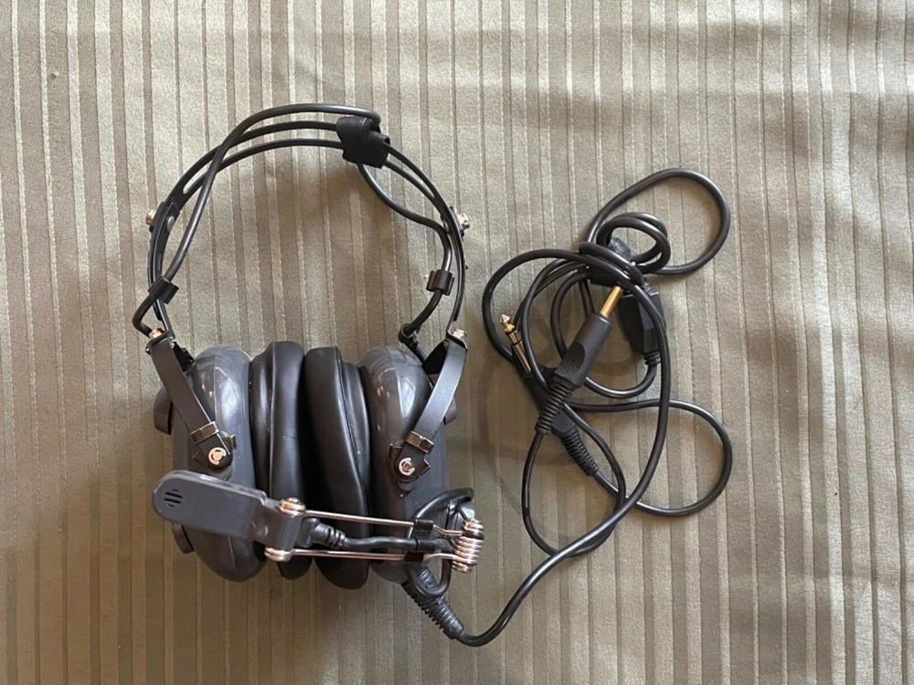 Vintage Avcomm Aviation Headset