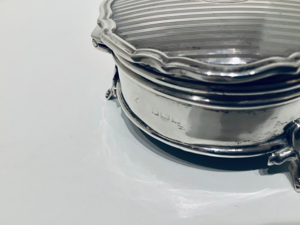 Nice Solid Sterling Silver Footed Jewellery Trinket Box 1922