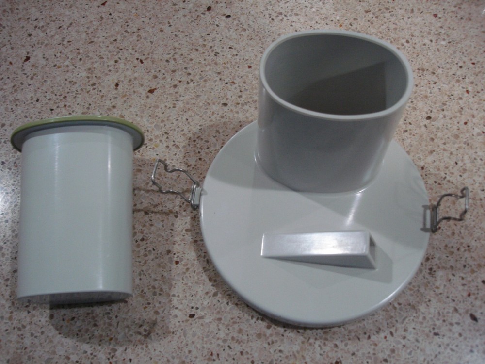 Braun KM32 Kitchen Machine Processor Shredder Head W/Blades Complete