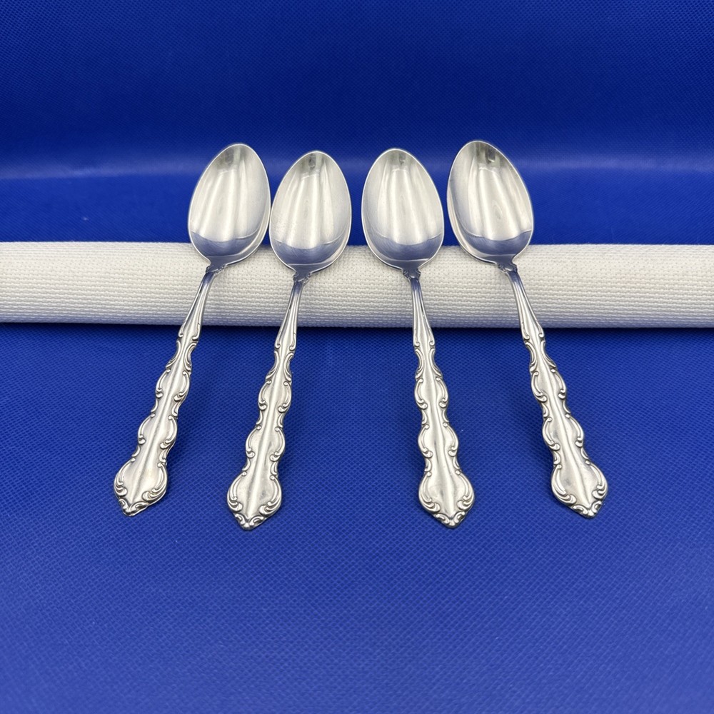 Oneida MOZART Deluxe Stainless Teaspoon Glossy Silverware Flatware Set 4
