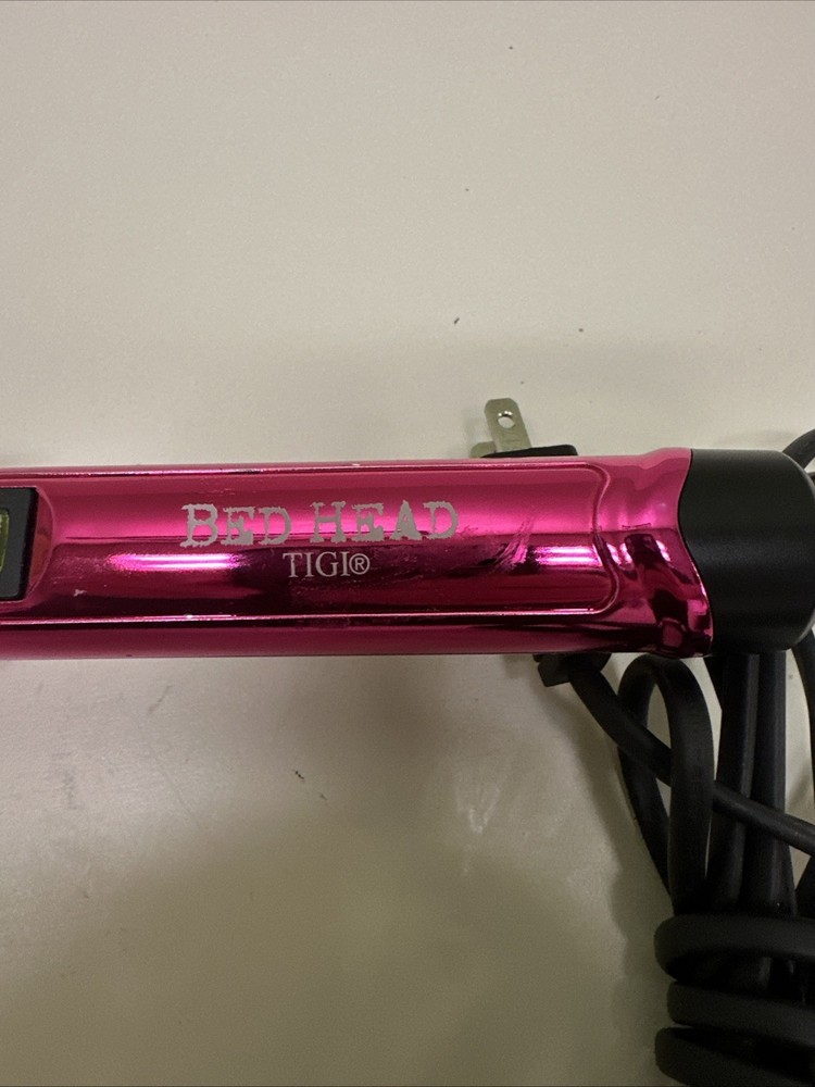 Pink TIGI Bed Head Curling Iron Model BH318