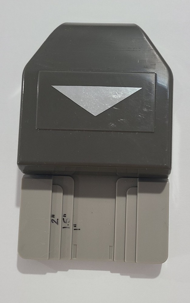 Stampin' Up! Triple Banner Punch Flat Locking