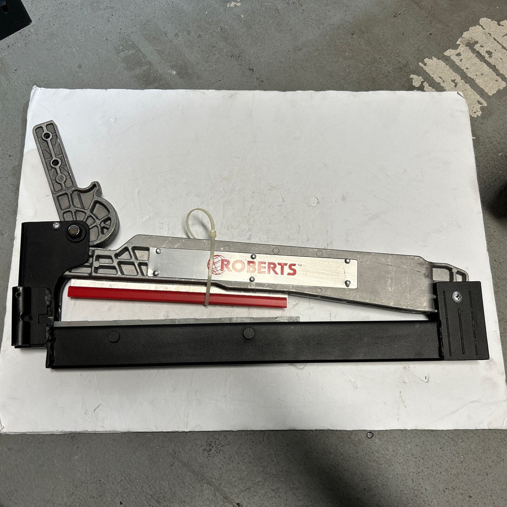 ROBERTS 10-60 Flooring Cutter, Includes 9-Inch Blade Replacement