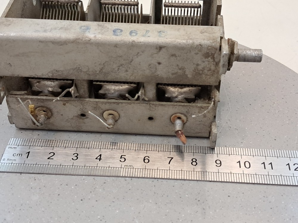 Variable capacitor  - Tree-section capacitor - used - HAM Radio