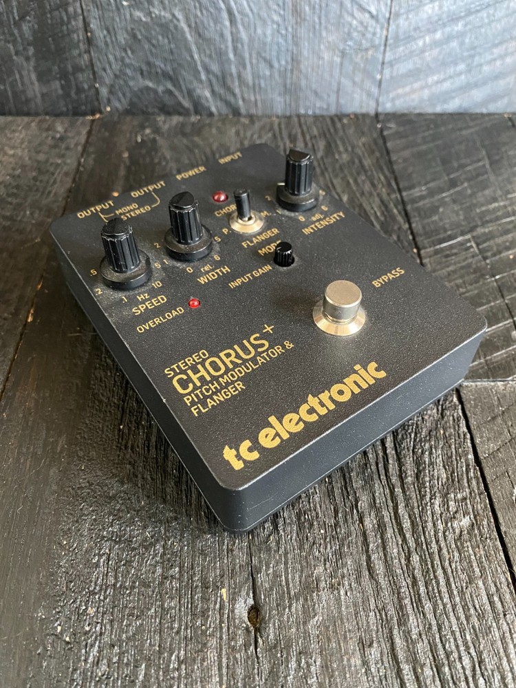 TC Electronic Stereo Chorus + Flanger & Pitch Modulator Effect Pedal