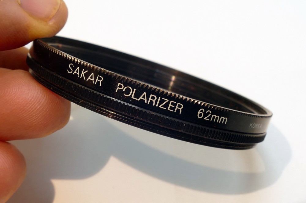 Sakar 62mm Lens Filter Polarizing PL Polarizer