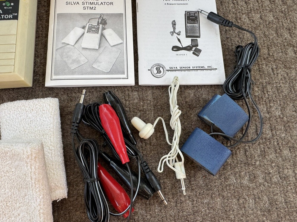 Silva Method Stimulator Mind Control Device Psychorientology Trainer Set Box