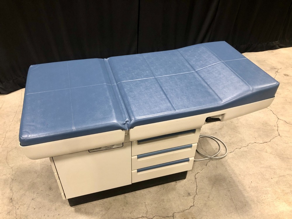 Midmark 404 Barrier Free Exam Table with step up platform