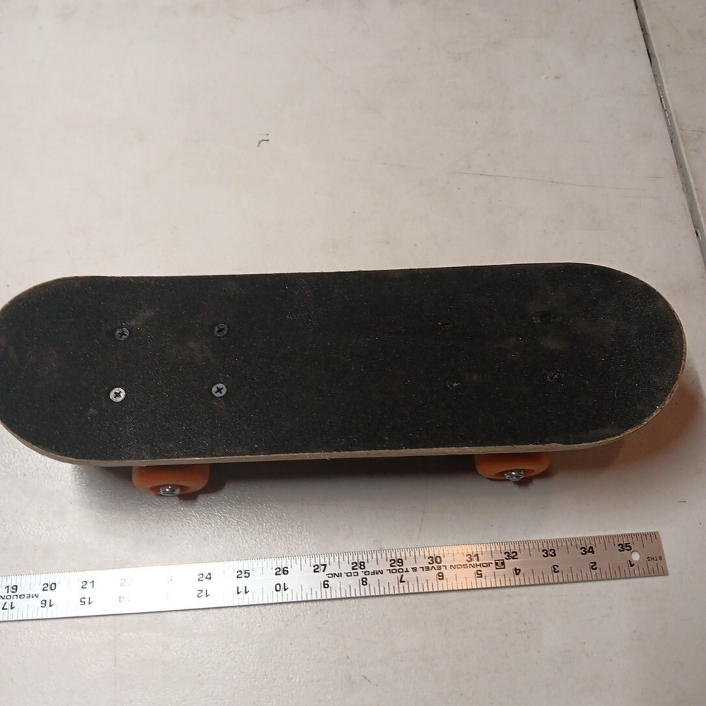 17 Inch skateboard complete