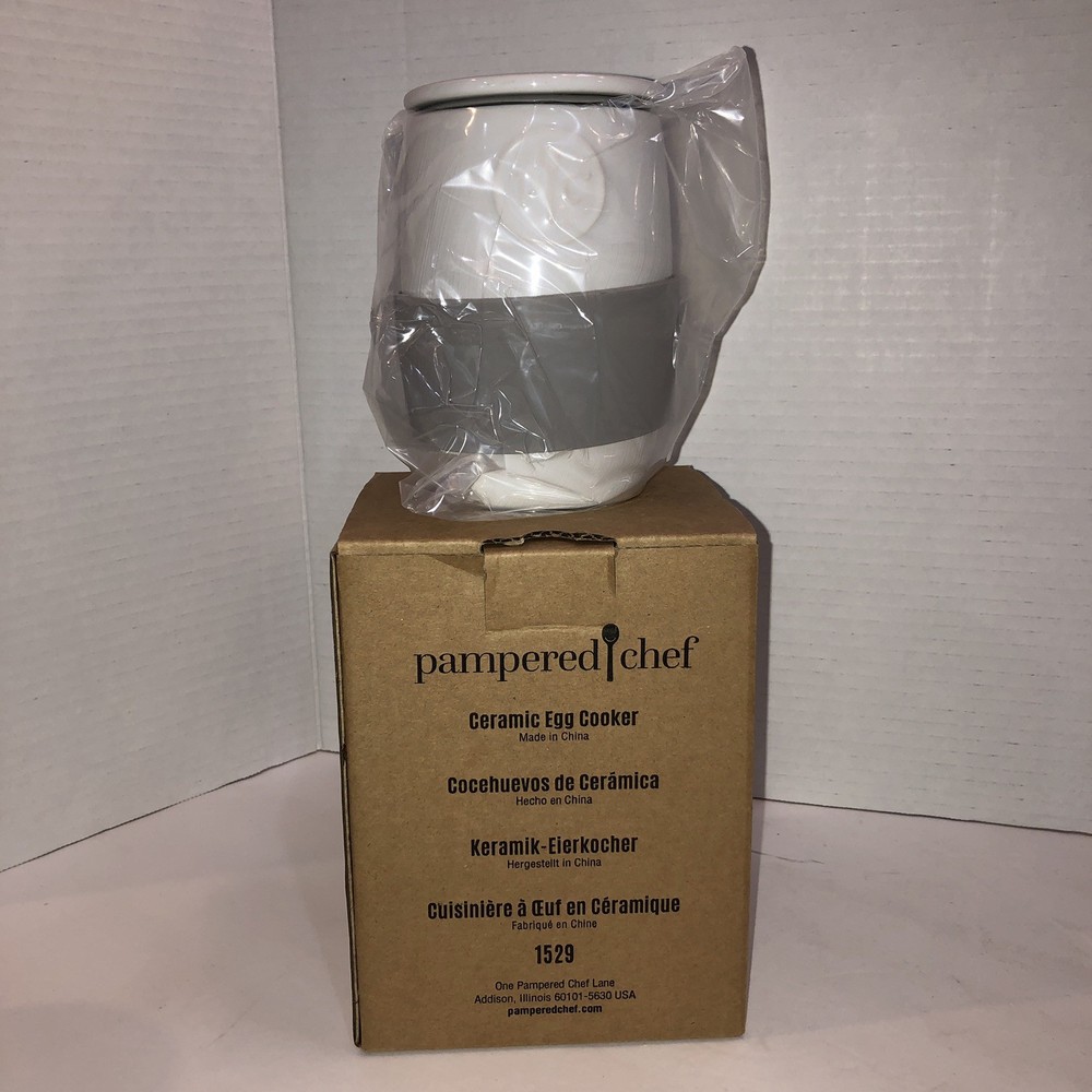 Pampered Chef Ceramic Egg Cooker #1529 NEW Never Used