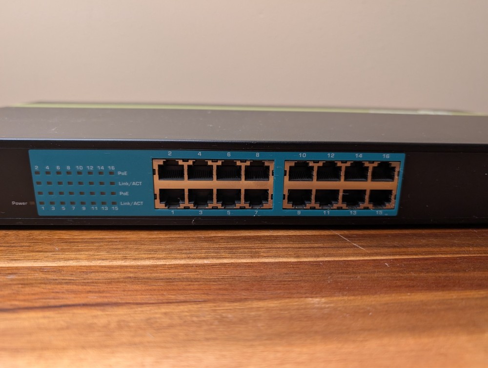 TRENDnet TPE-T160 Rack-Mountable Ethernet Switch