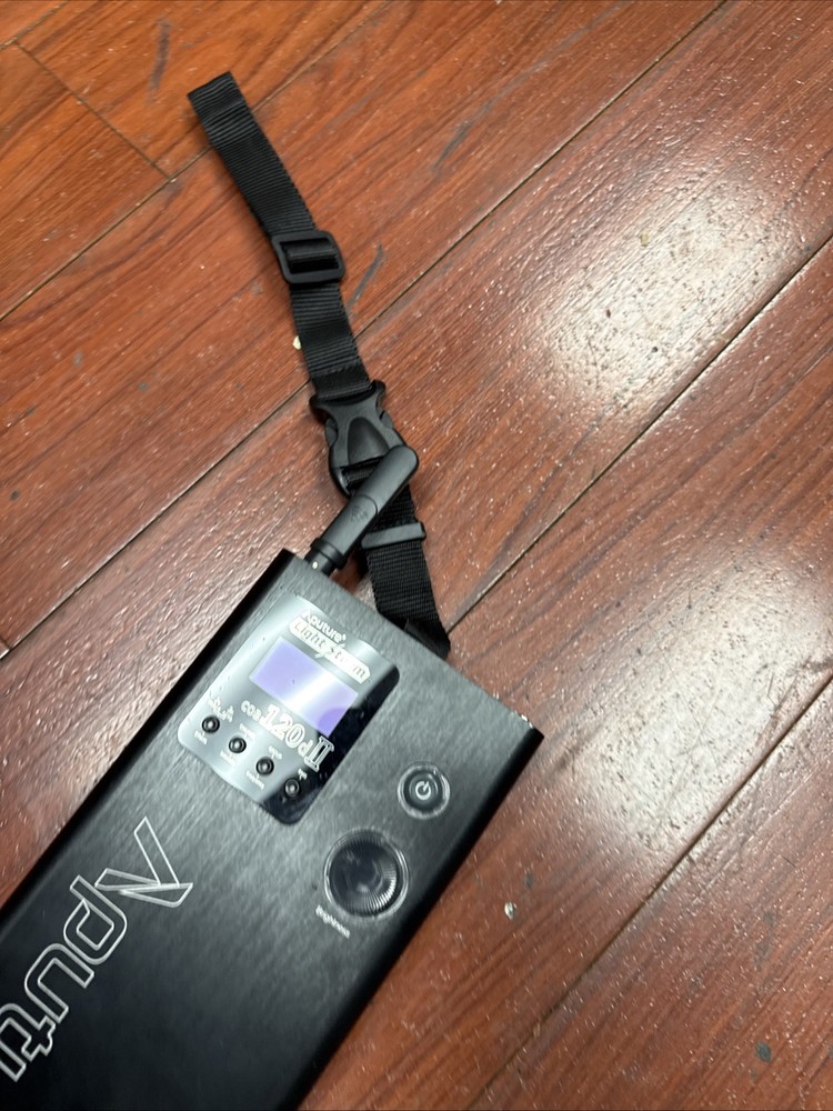 Apurture Light Storm COB 120 DII / NO BATTERY