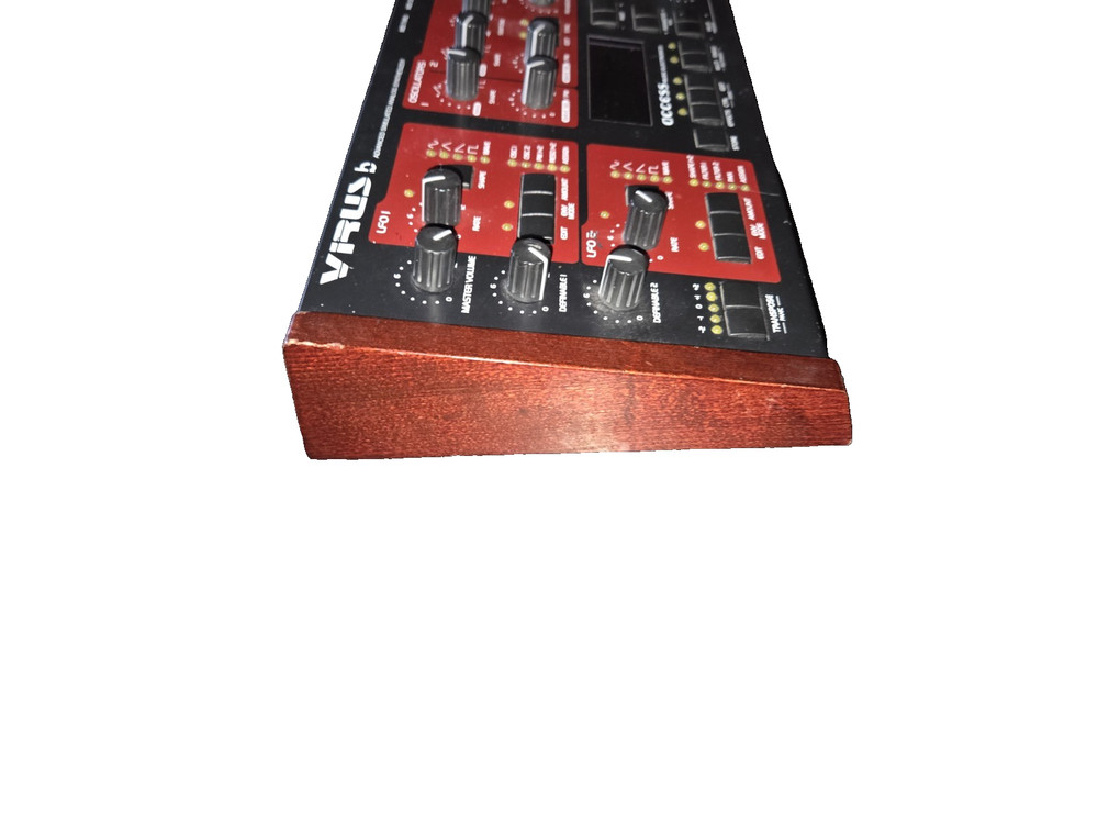 Access Virus B Desktop Digital Synthesizer excellent condition