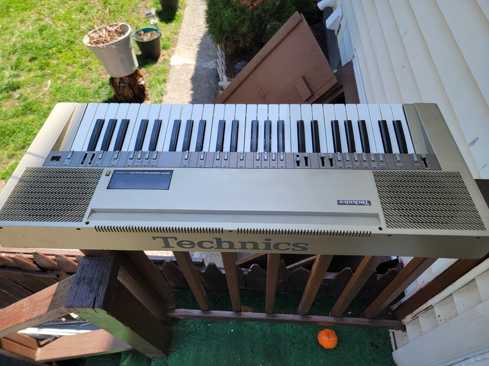 Technics SX-K150 49-Key Electronic Keyboard