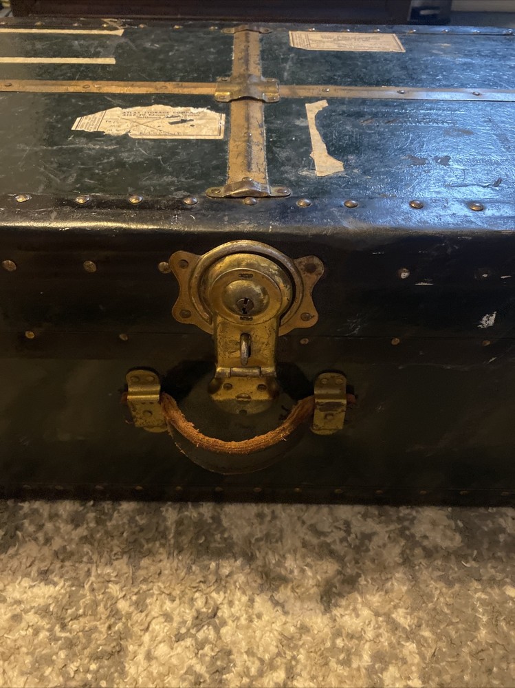 World War 2 Army Trunk ?