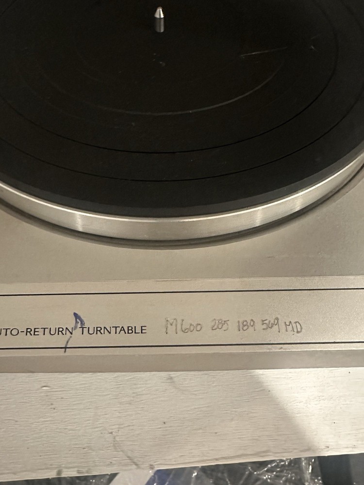 Serviced JVC L-A11 Turntable