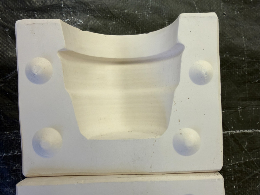 VINTAGE HEIRLOOM CERAMIC MOLD #1064 SMALL PLANTER