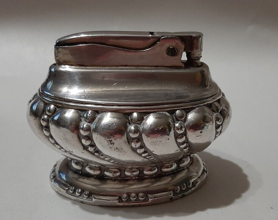 Vintage Ronson "Crown" Silver Plated Table Lighter  1940s ~ not working
