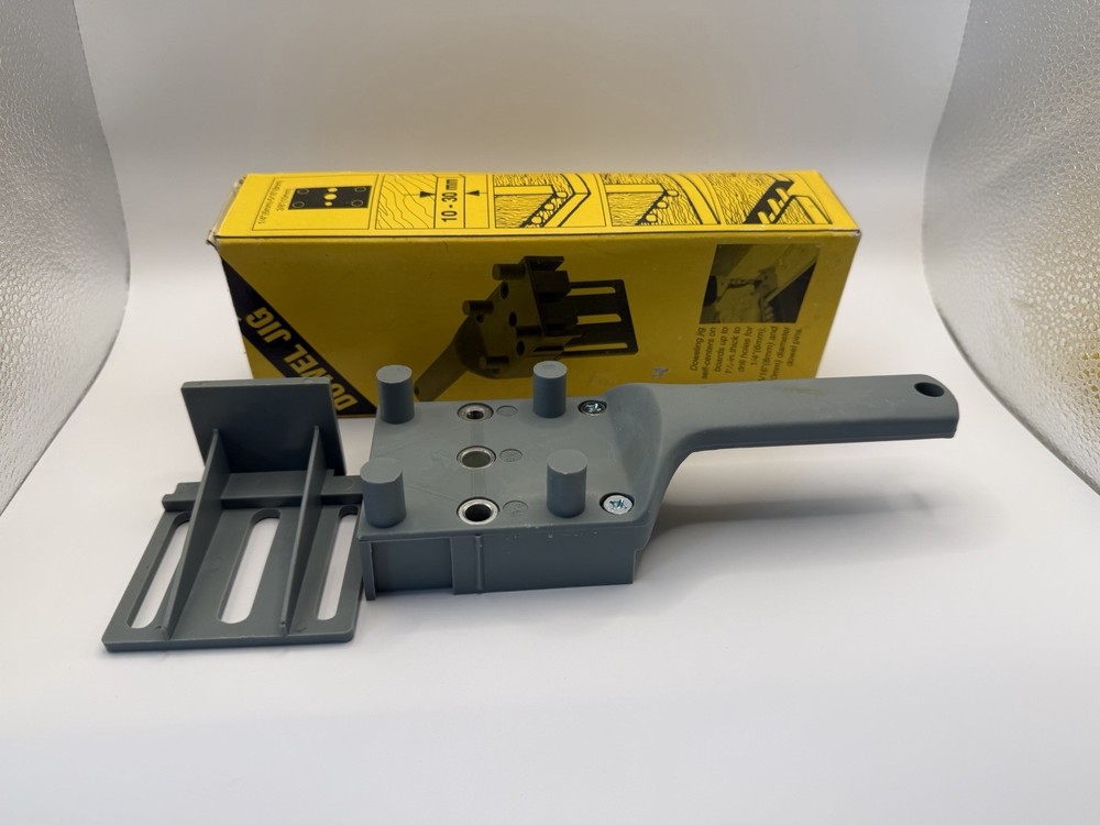 Dowel Jig Hole Aligner, Gray Plastic Self-centering Doweling