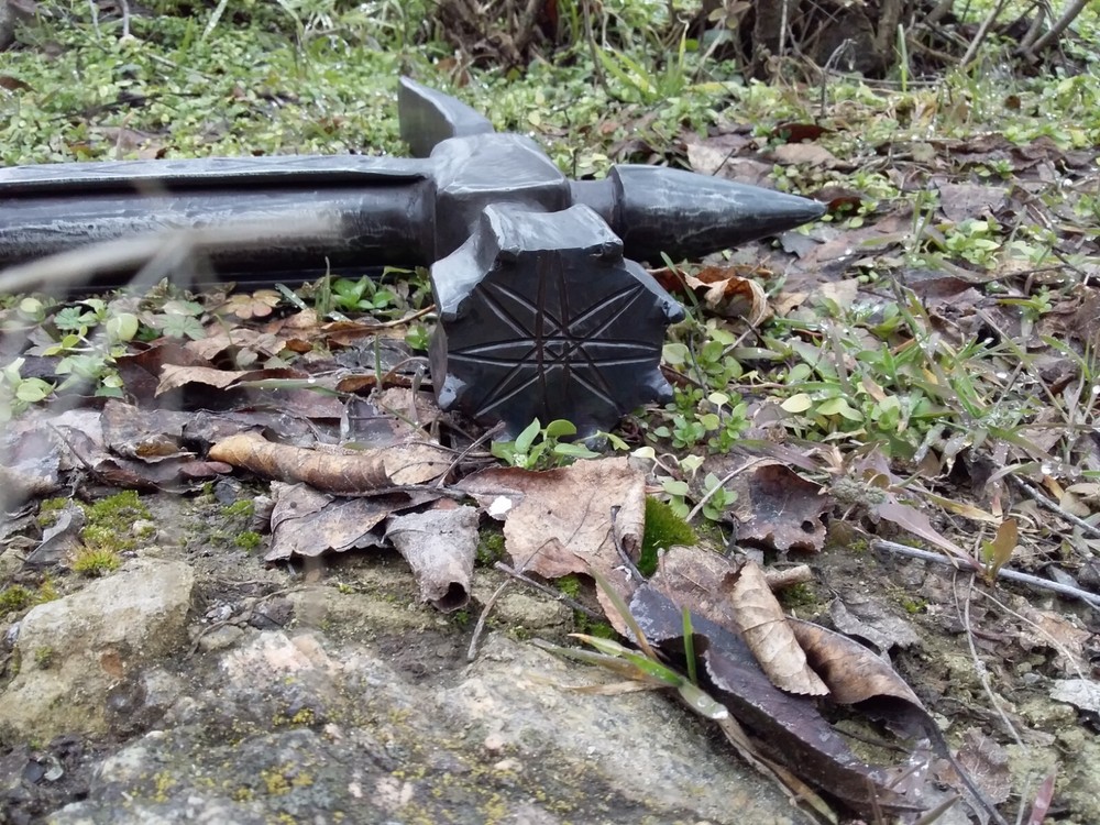 Dwarven hammer - pickaxe