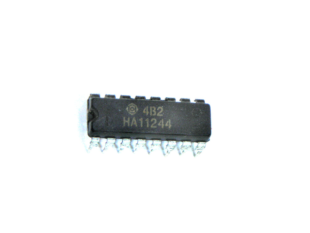 HA11244  "Original" Hitachi  16P DIP IC  1  pc
