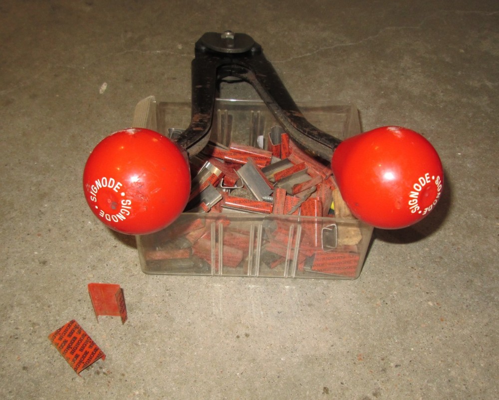 SIGNODE 5/8" - 3/4" steel strapping tools 2 sets