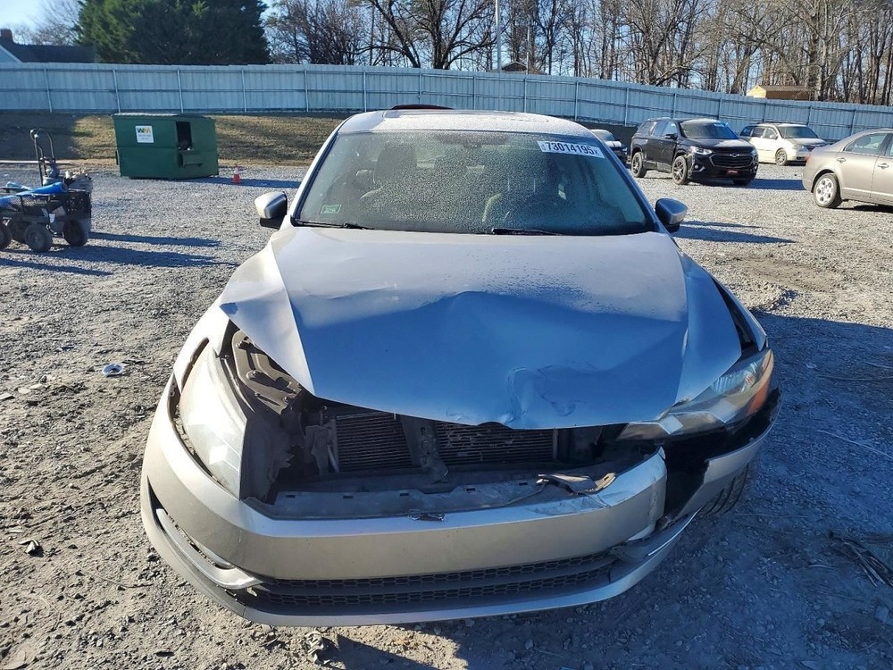 Fuse Box Engine Compartment Fits 12-22 PASSAT 5022155