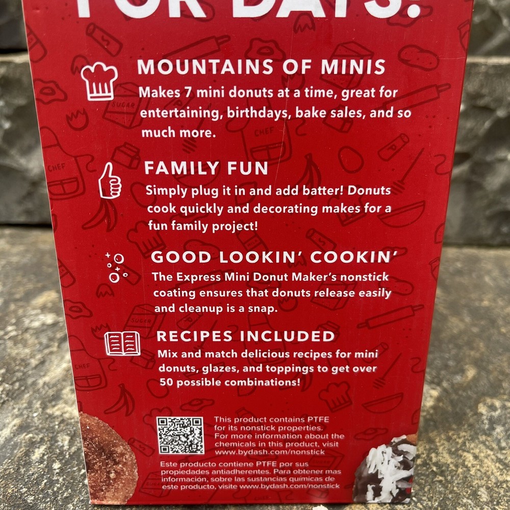 Dash 7 Mini Donut Maker Machine for Kid-Friendly Breakfast, Snacks Nonstick