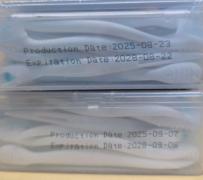 10 Pack Mini Brushes-Disposable Toothbrushes with Cleaning Beads Mint Toothpaste
