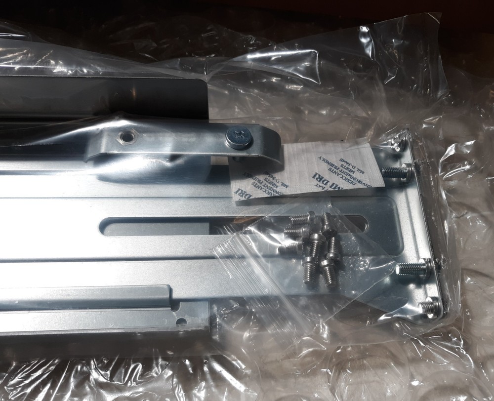 NetApp 111-02657+B1 Rail Kit NEW *OPEN BOX*