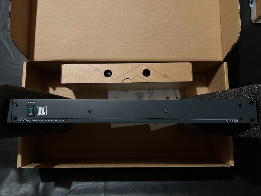 Kramer VP-108, Computer Graphics Video & Balanced Stereo Audio Distribution Amp.