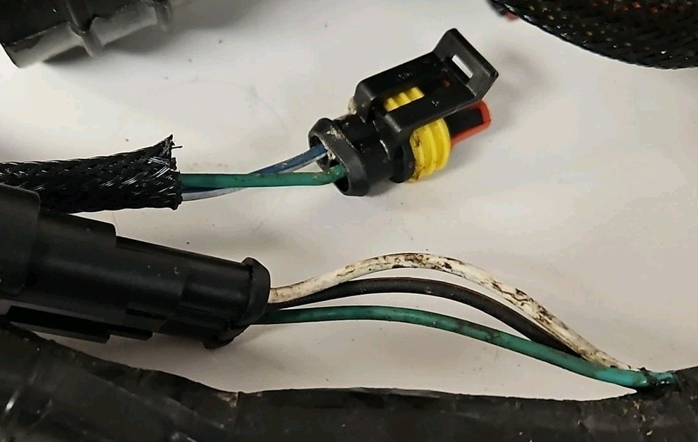 Evinrude 2 Stroke E-TEC Motor Cable Assembly 586863 586603