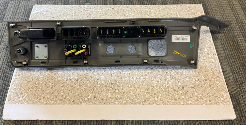 A22-73789-009 FREIGHTLINER CASCADIA 126 DASH PANEL