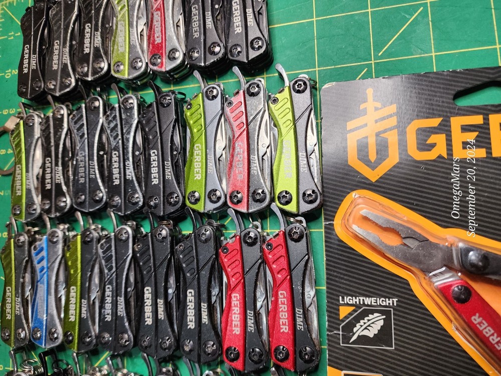 Gerber Dime multi tool x1 good-great conditions, READ the description please.