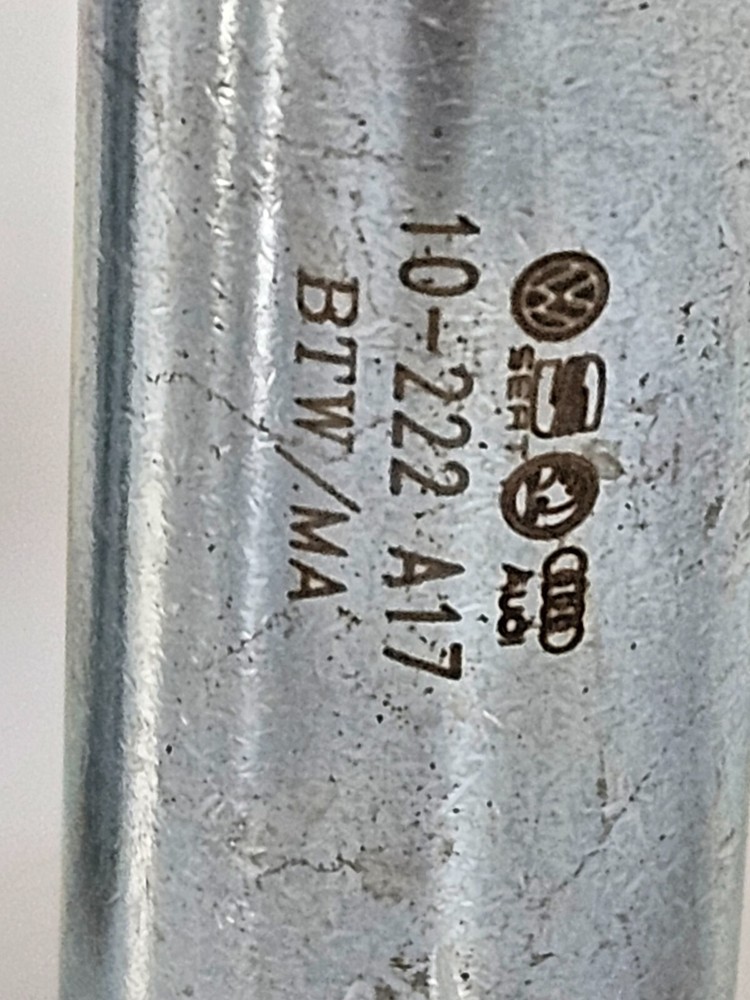 New Genuine VW Tool 10-222A/17 Engine Support Bridge Spindle Spacer Set