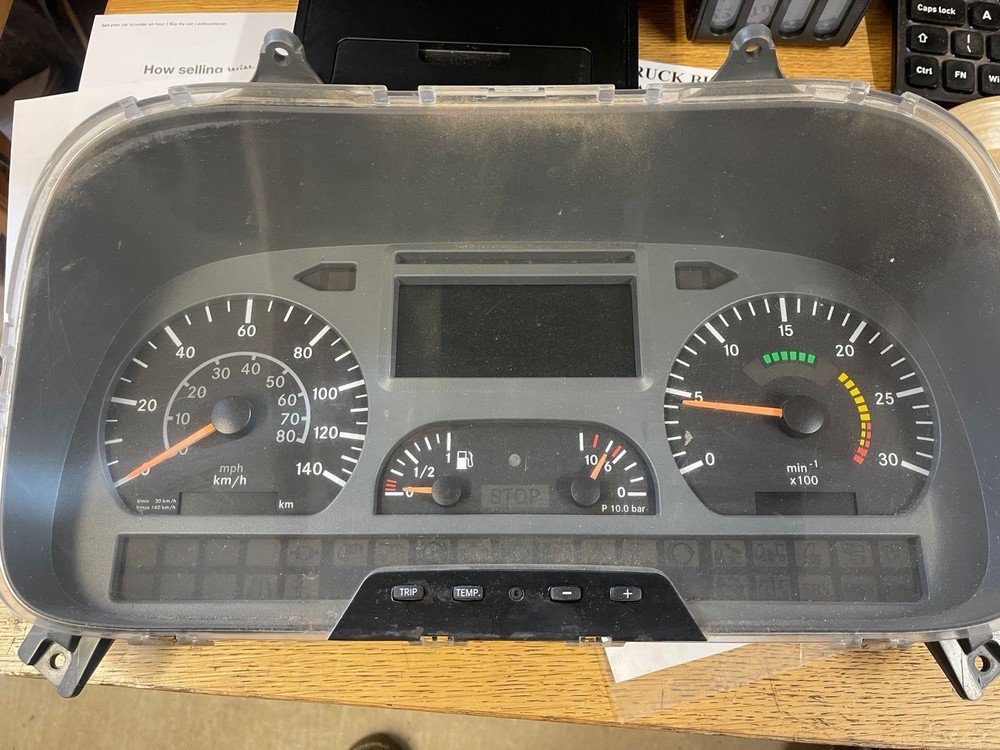Mercedes atego 815 Dash Board Clock Panel A001 446 99 21