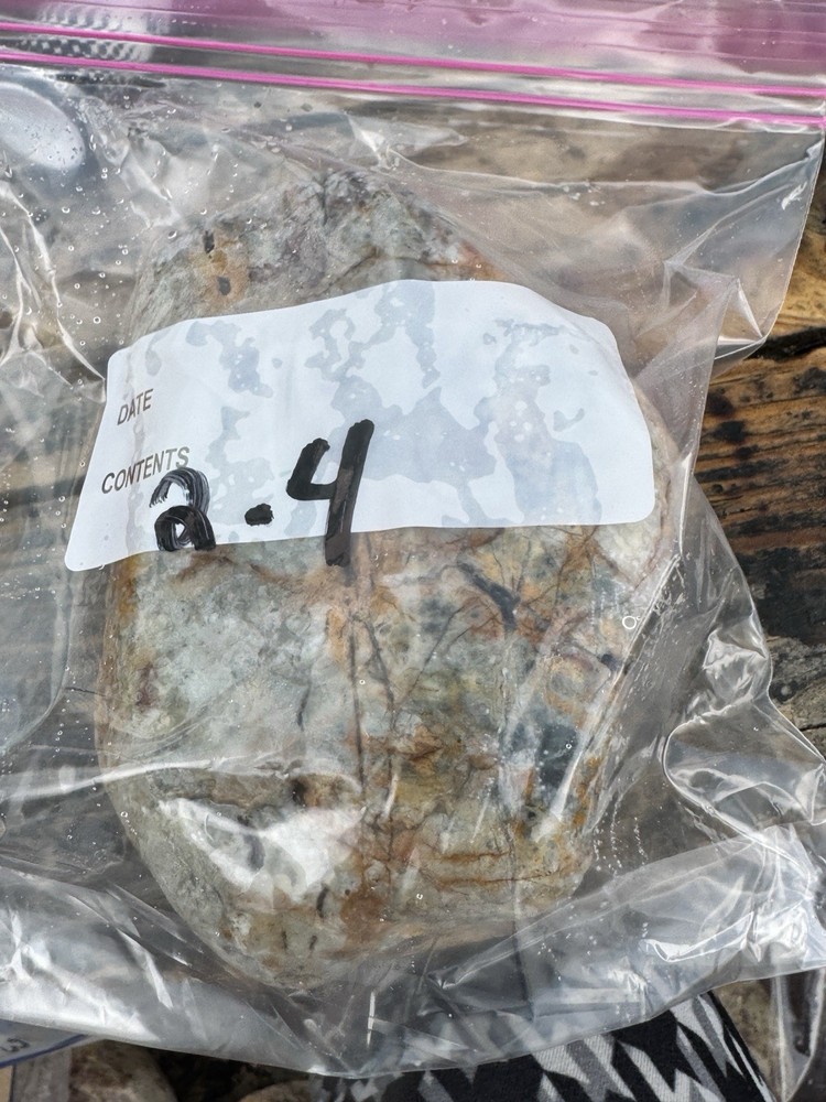 Rocks for Tumbling Lapidary Material Rough 2.8 Lbs !