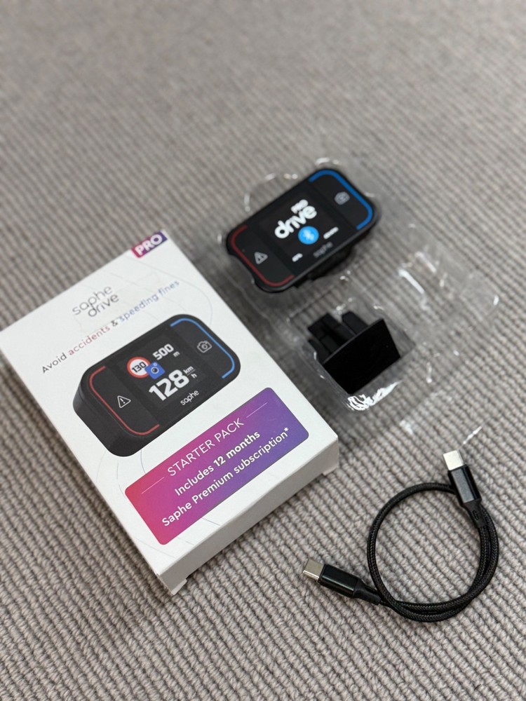 SAPHE DRIVE PRO Speed Camera Detector / Current Speed / Speed Limit Display