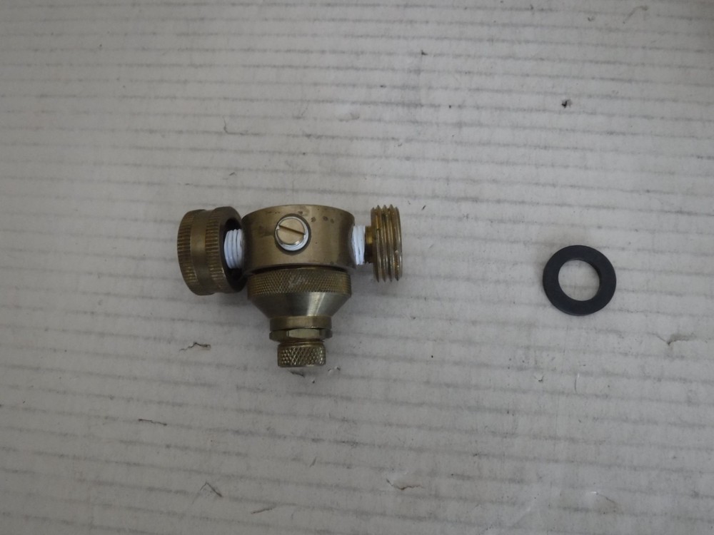 WATTS 560 Mini Water Pressure Regulator 3/4” Hose connection 0-60psi