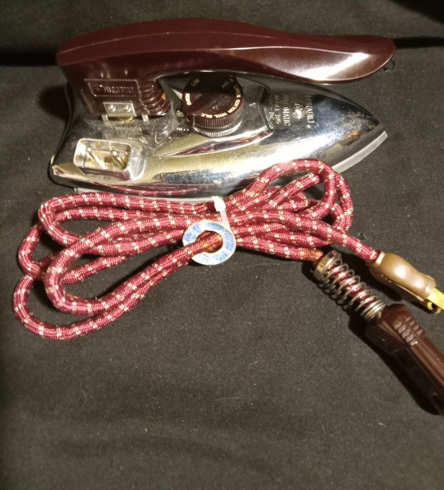 Vintage DURABILT Automatic Folding Travel Iron 1940’s