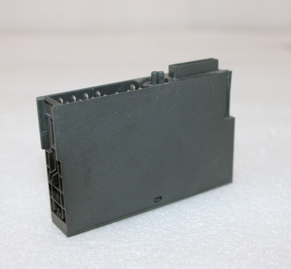 SIEMENS 6ES7132-4BD00-0AB0 Digital Output Module