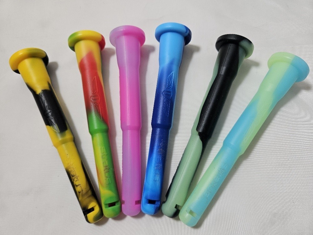 4 Pack: 2 pc.-5" Silicone Down stems + 2 Pc. 14mm Bowls For Water Pipe
