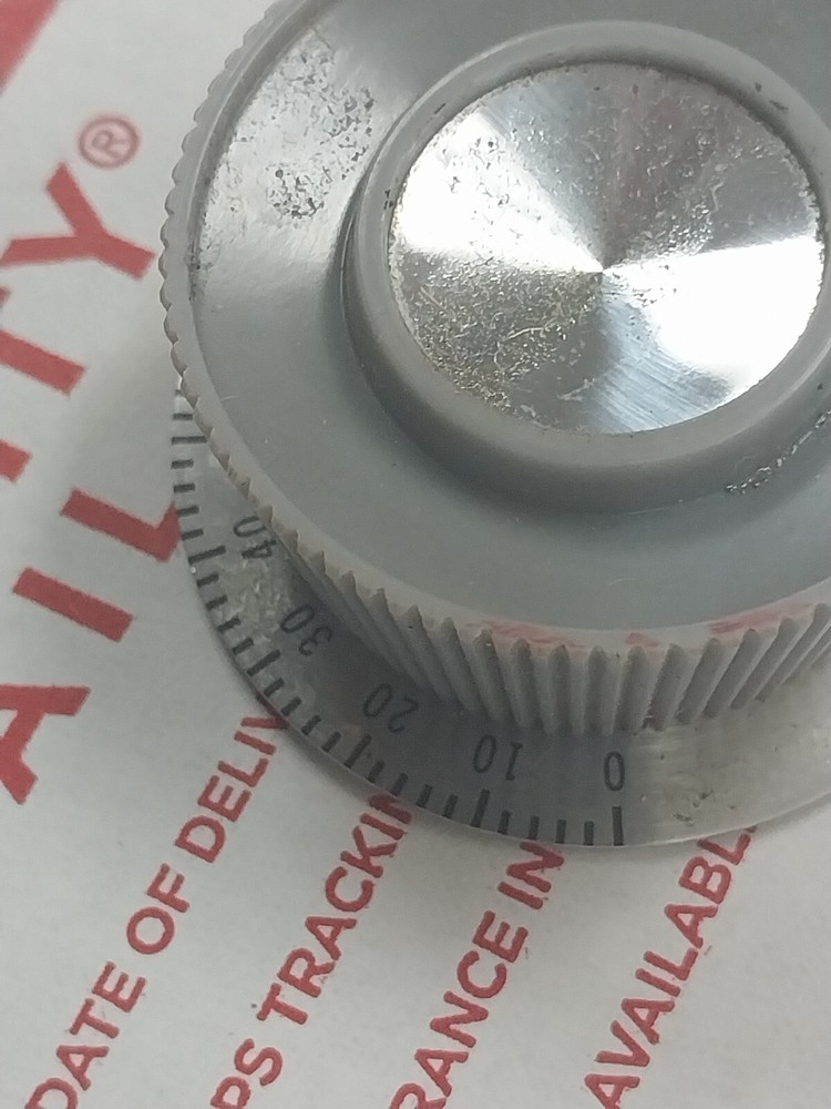 Hellicrafters HT 40 TRANSMITTER PLATE LOADING OR TUNING KNOB Ea.