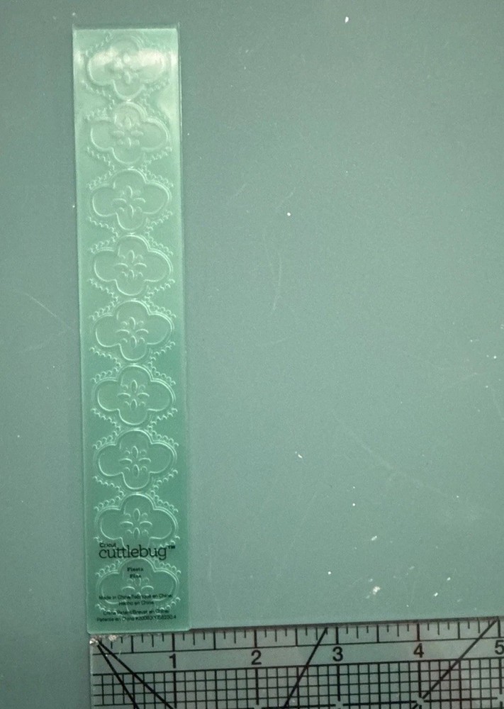 Retired Cricut Cuttlebug Fiesta Embossing Folder & Border Set HTF