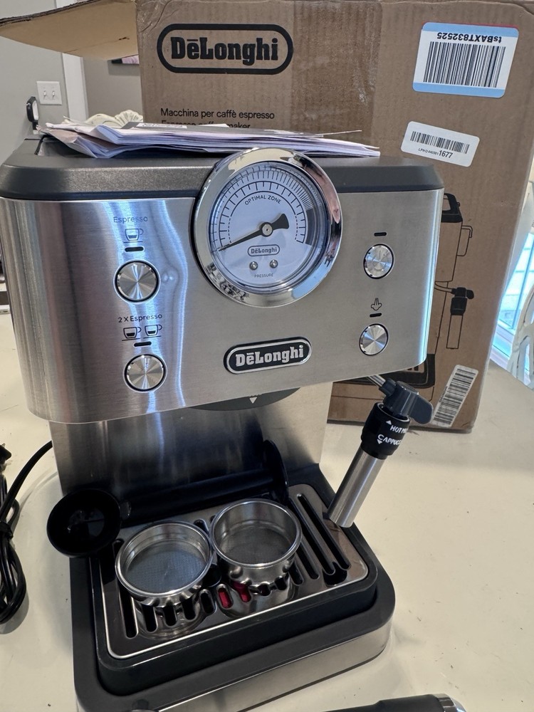 De’Longhi Classic Espresso Machine EM450M - Linea Classic